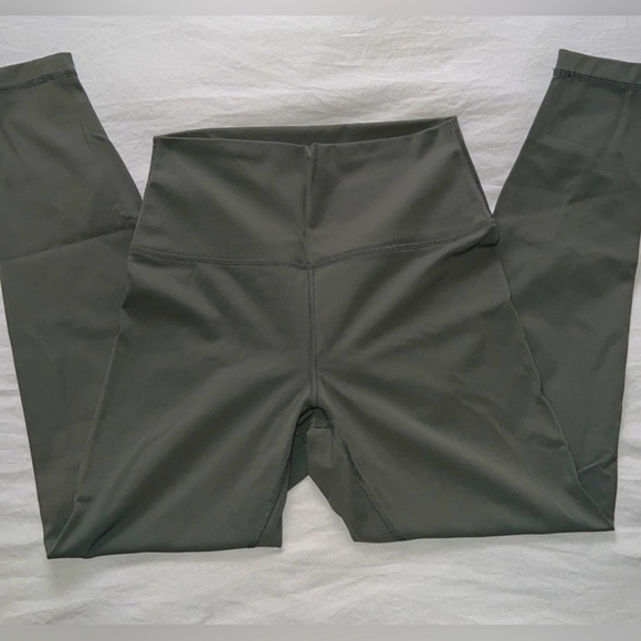 90 Degree olive leggings - Picture 2 of 4